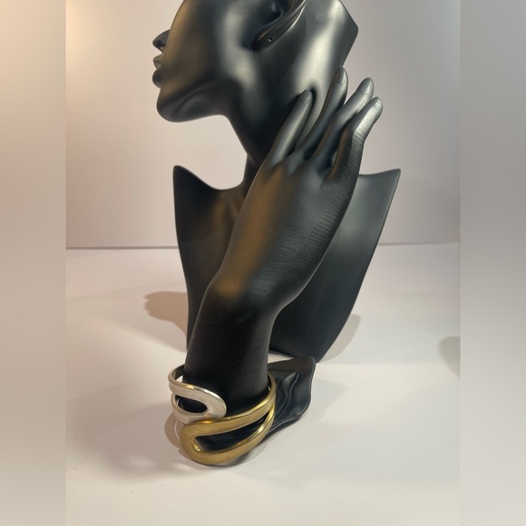 Two Tone Hinged Metal Bracelet - Picture 4 of 5